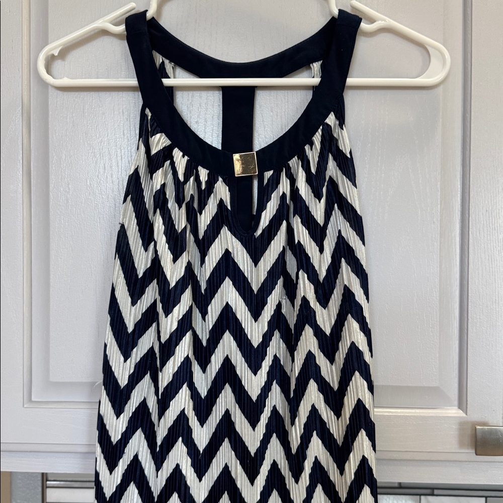 Perceptions Navy and White Chevron Top